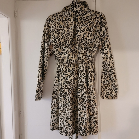 Trench Coat - Picture 4 of 4